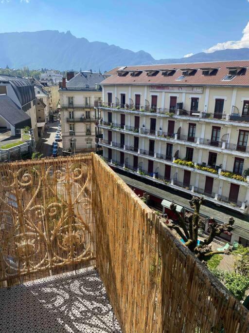 Studio Refait A Neuf En Hypercentre Avec Balcon Εξ Λε Μπαν Εξωτερικό φωτογραφία